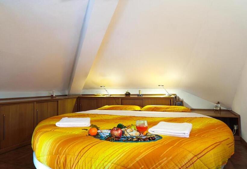 带露台的套间, Il Colombé B&b