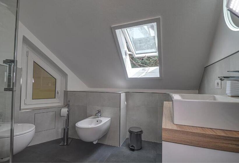 小型套房带阳台, Il Colombé B&b