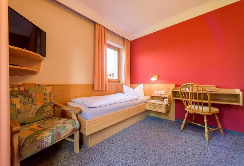 标准单人间, Kleines Hotel Edeltraud