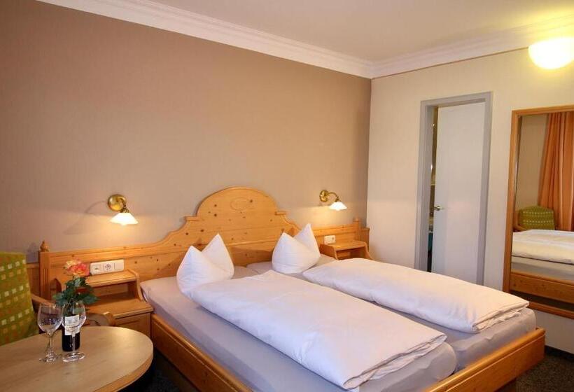 标准间带阳台, Kleines Hotel Edeltraud