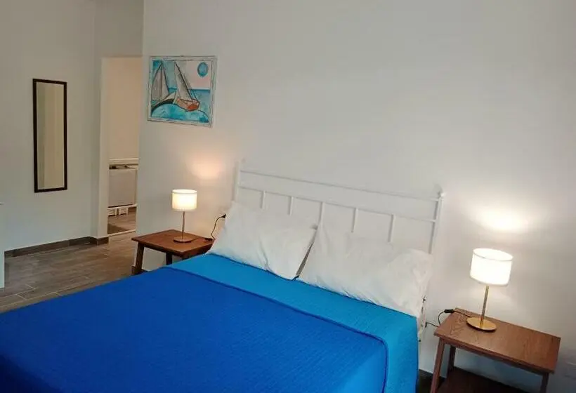 اتاق استاندارد سه نفره, Brezza Marina Studios