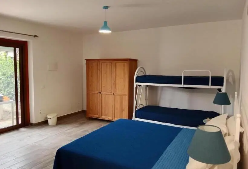 اتاق استاندارد چهار تخته, Brezza Marina Studios