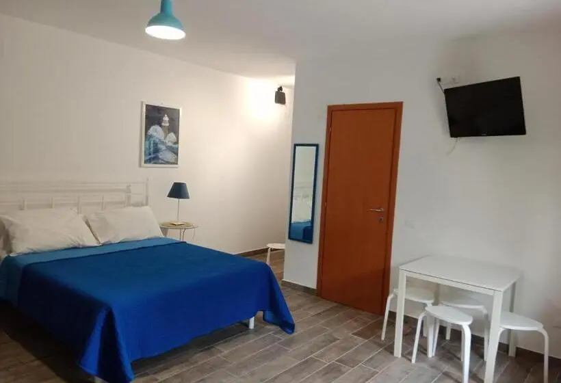 اتاق استاندارد چهار تخته, Brezza Marina Studios