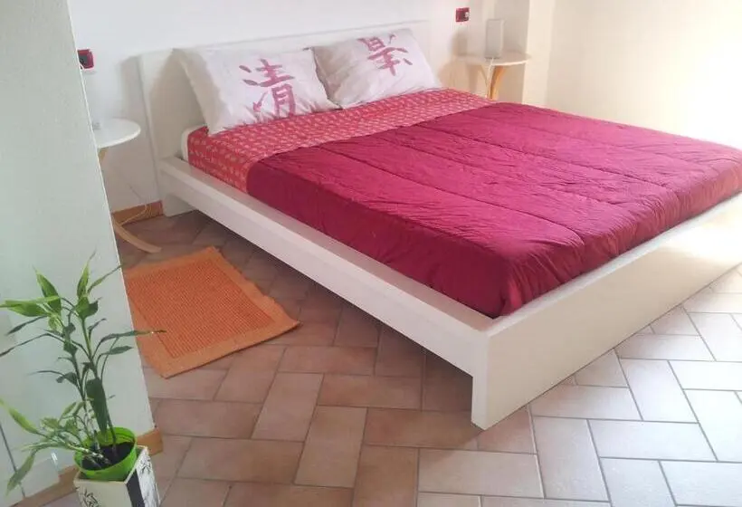 レイクビュースタンダードルーム, B&b La Cà De La Frà