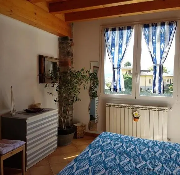 スタンダードトリプルルームの外観-バスルーム, B&b La Cà De La Frà