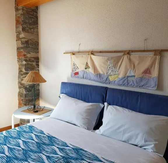 スタンダードトリプルルームの外観-バスルーム, B&b La Cà De La Frà
