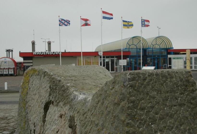غرفة قياسية ثلاثية, B&b Molenaar