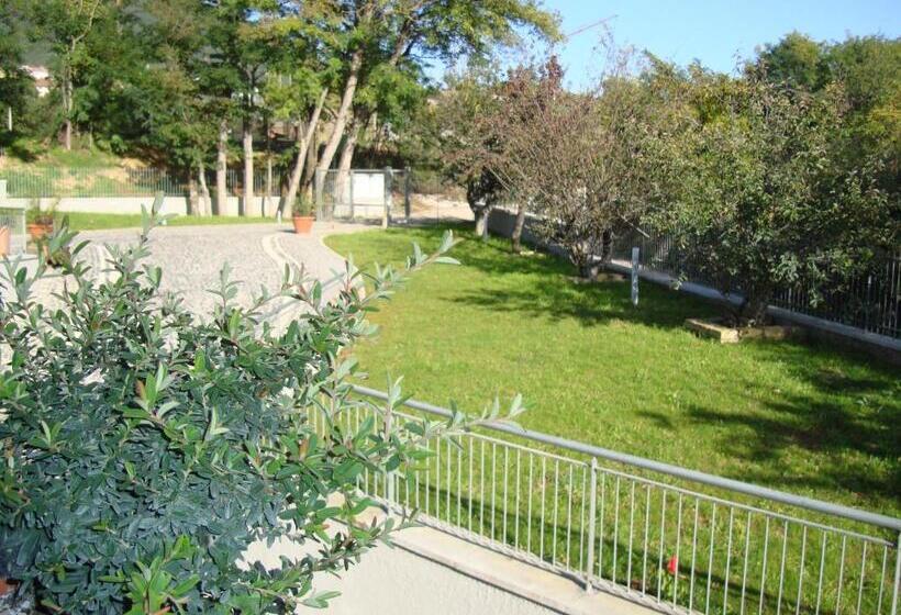 اتاق استاندارد, B&b Oasi Vetoio