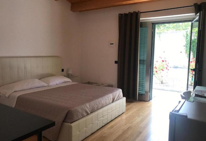 اتاق استاندارد, B&b Oasi Vetoio