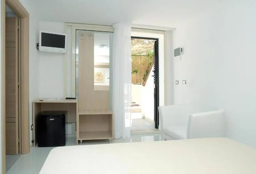Standard Kolmen Hengen Huone, B&b Ala Marina