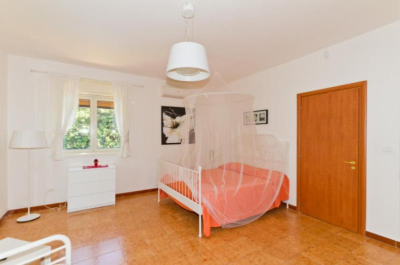 חדר סטנדרט לשלושה עם נוף לגינה, Casa Surlamer