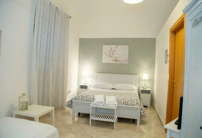 Standard Kolmen Hengen Huone, Cittadella28