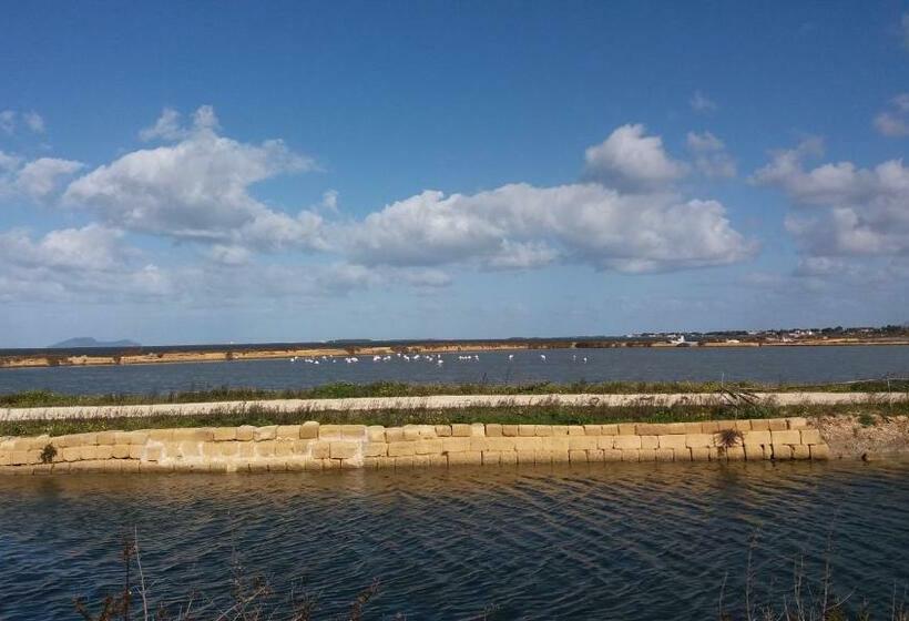 شقة غرفتين, Colomba Bianca