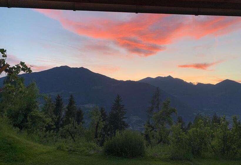 דירת חדר, Haus Lasaun