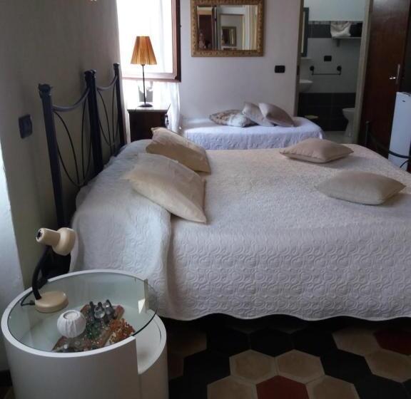 اتاق استاندارد سه نفره, Le Travi