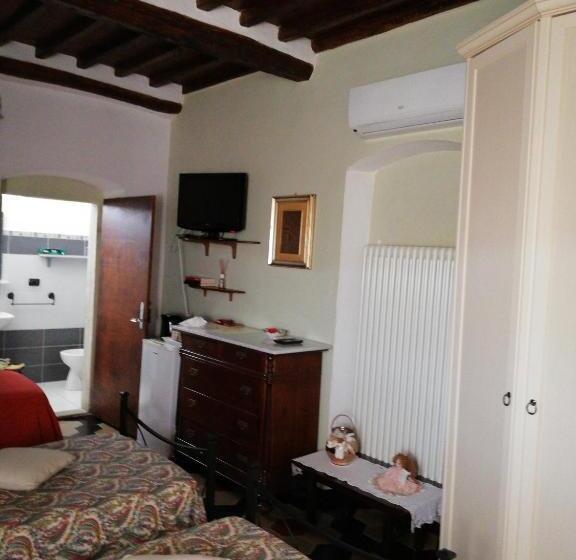 اتاق استاندارد سه نفره, Le Travi