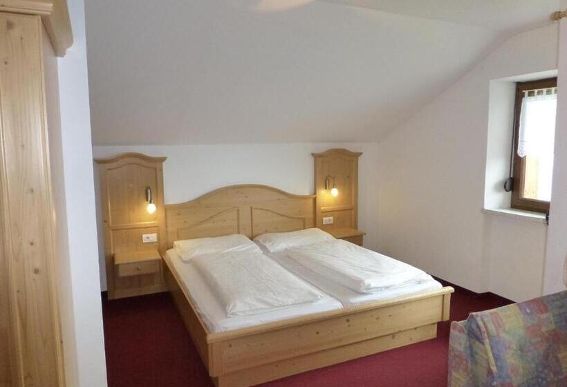 חדר סטנדרט עם מרפסת, Berggasthof Häusler