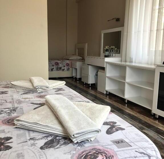 اتاق خانوادگی, Kalkan Dream