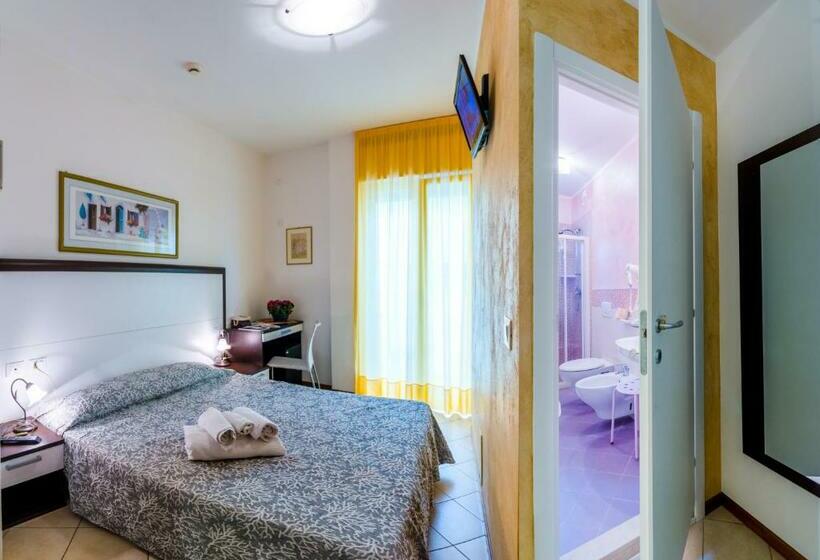 Classic room with balcony, Milano 3s