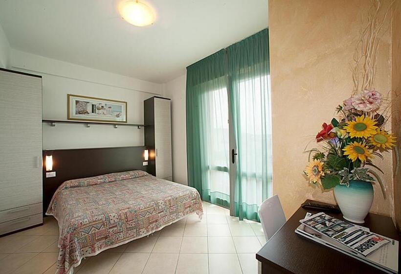 Classic room with balcony, Milano 3s