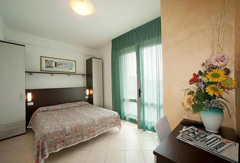 Classic room with balcony, Milano 3s