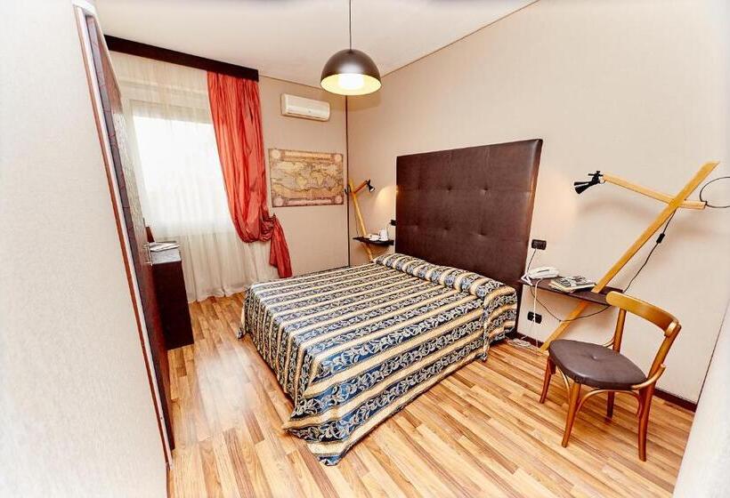 חדר דלוקס, Ospite Inatteso