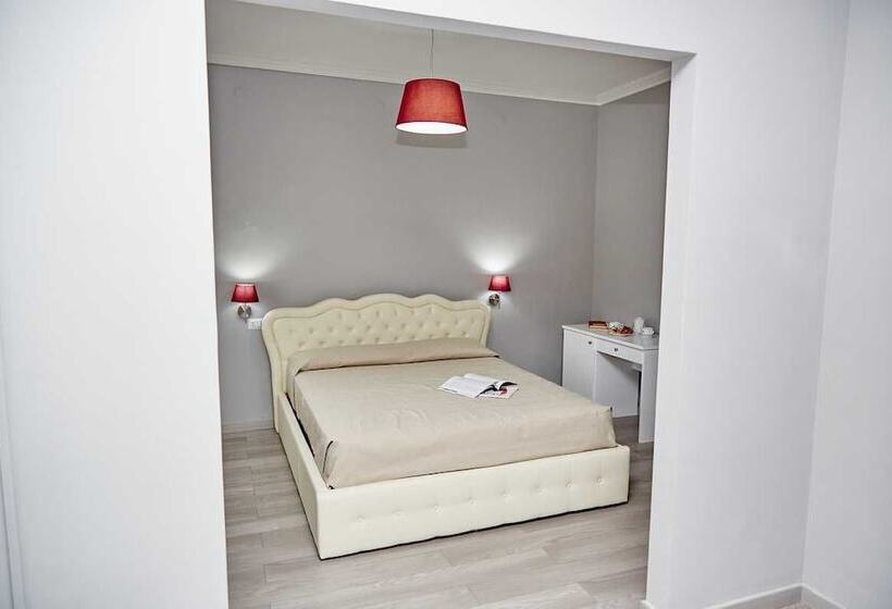 デラックスルーム, Ospite Inatteso