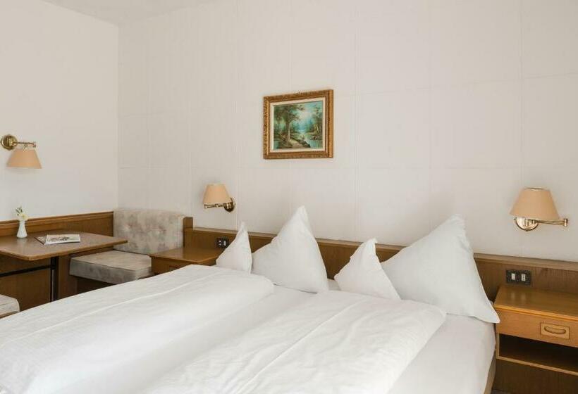 اتاق استاندارد با بالکن, Pension Zum Burggräfler