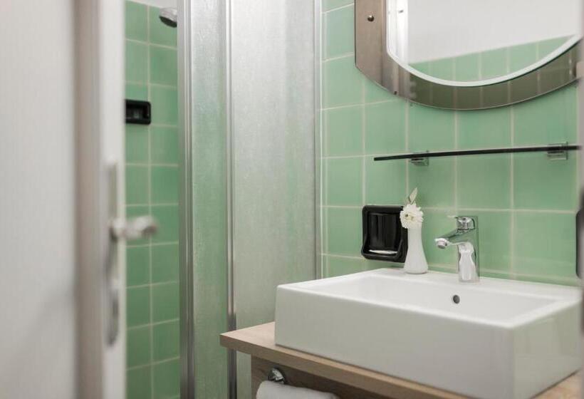 اتاق استاندارد با بالکن, Pension Zum Burggräfler