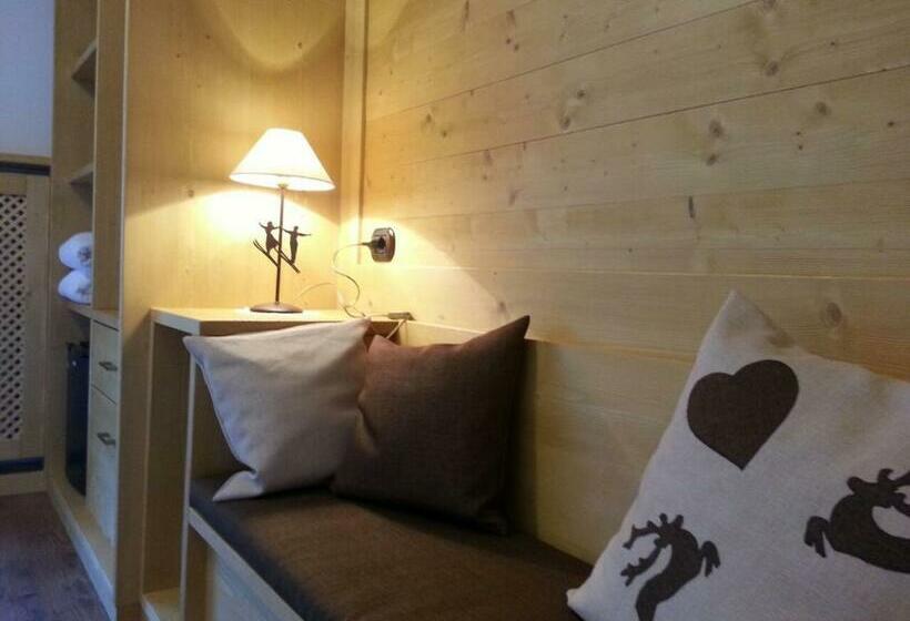 Pokój Standard, Piccolo