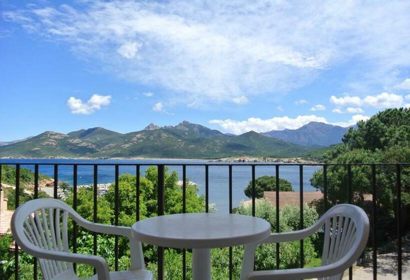 اتاق کلاسیک با چشم‌انداز دریا, Stella Marina