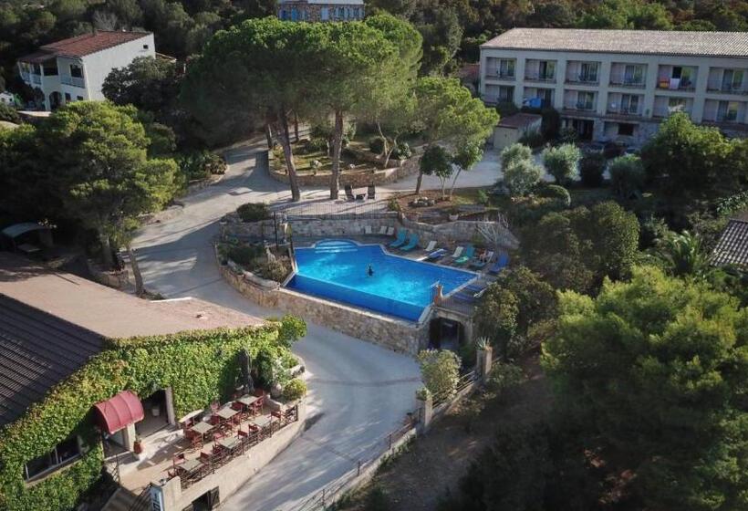 اتاق کلاسیک با چشم‌انداز دریا, Stella Marina