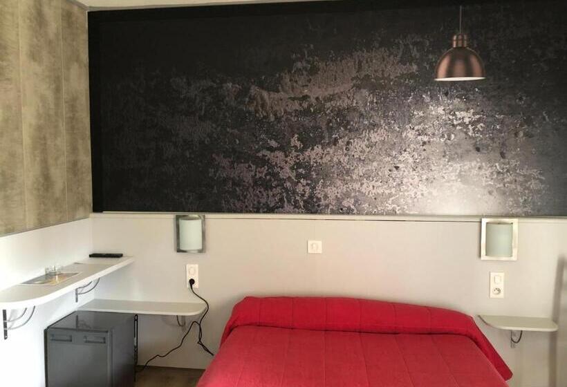 اتاق استاندارد با چشم‌انداز باغ, Stella Marina