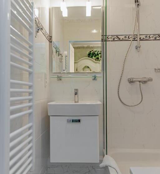 庭の見えるシングルルーム, Wiesbaden