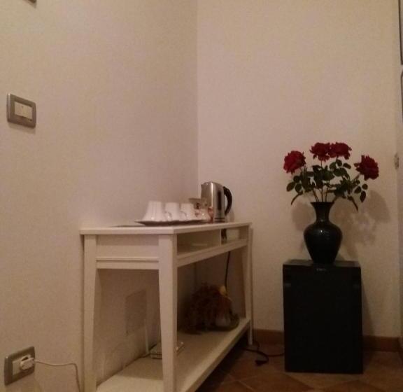 غرفة كومفورت ثلاثية, B&b Casa Di Chiara