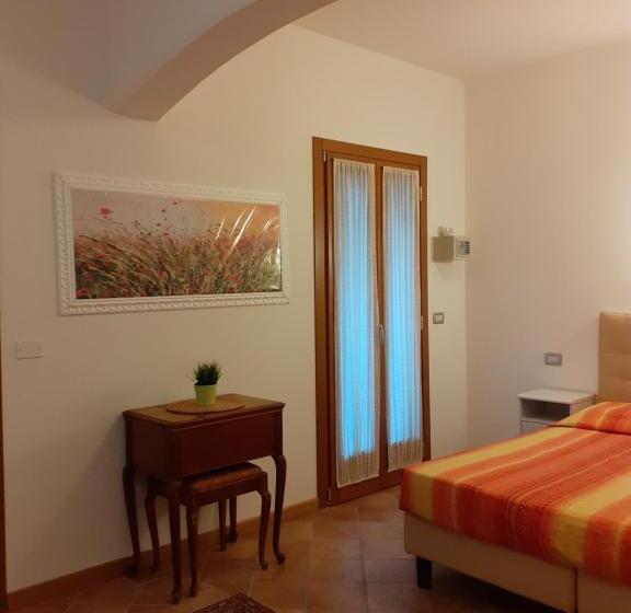 Трехместный Номер Комфорт, B&b Casa Di Chiara