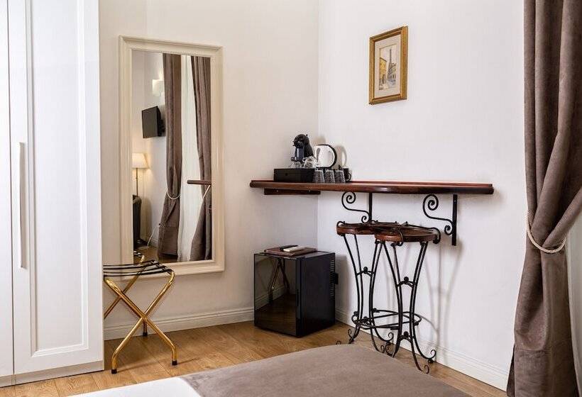 اتاق راحتی سه تخته, B&b Chez Moi