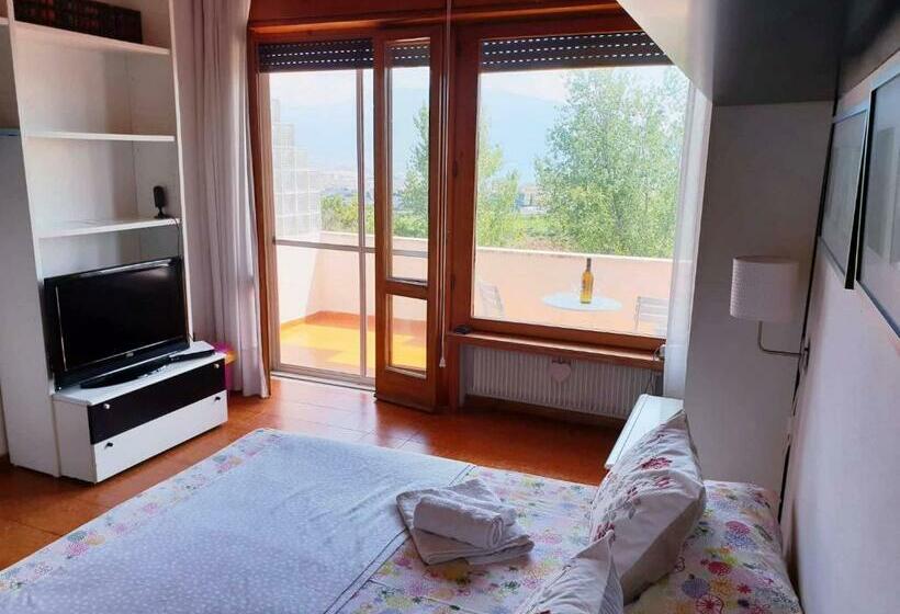 חדר סופריור עם נוף לים ומרפסת, B&b Il Giardino Di Villa Anna