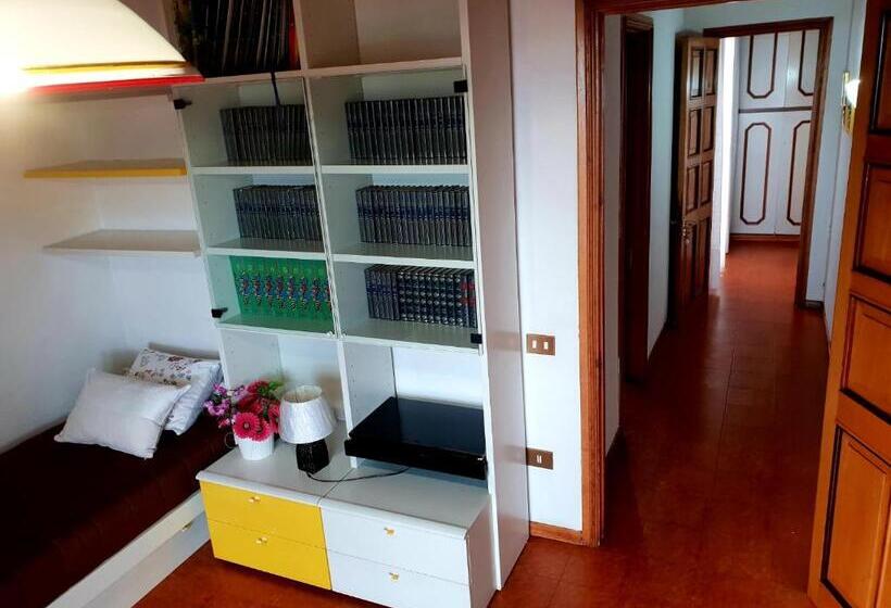 סוויטת ג'וניור נוף לים, B&b Il Giardino Di Villa Anna