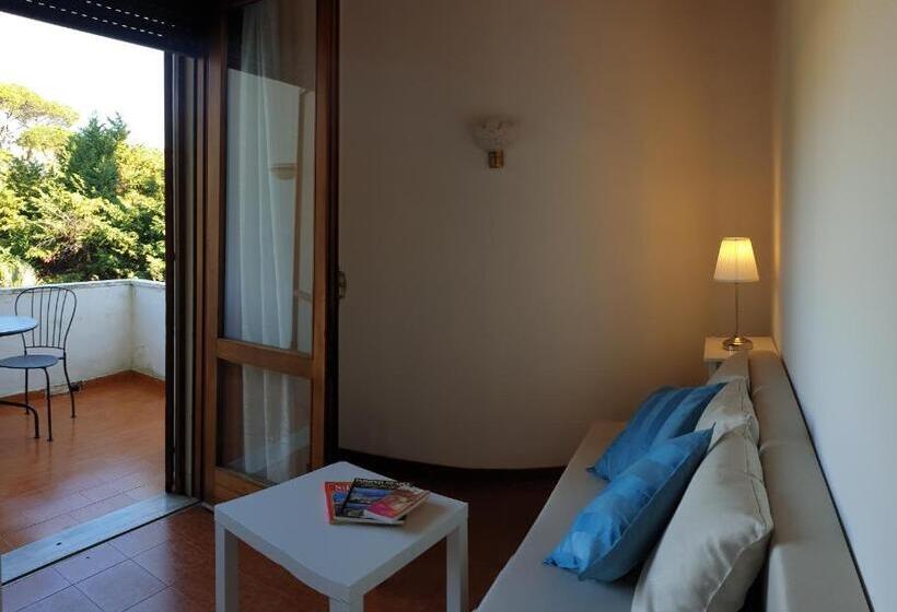 סוויטת ג'וניור נוף לגינה, B&b Il Giardino Di Villa Anna