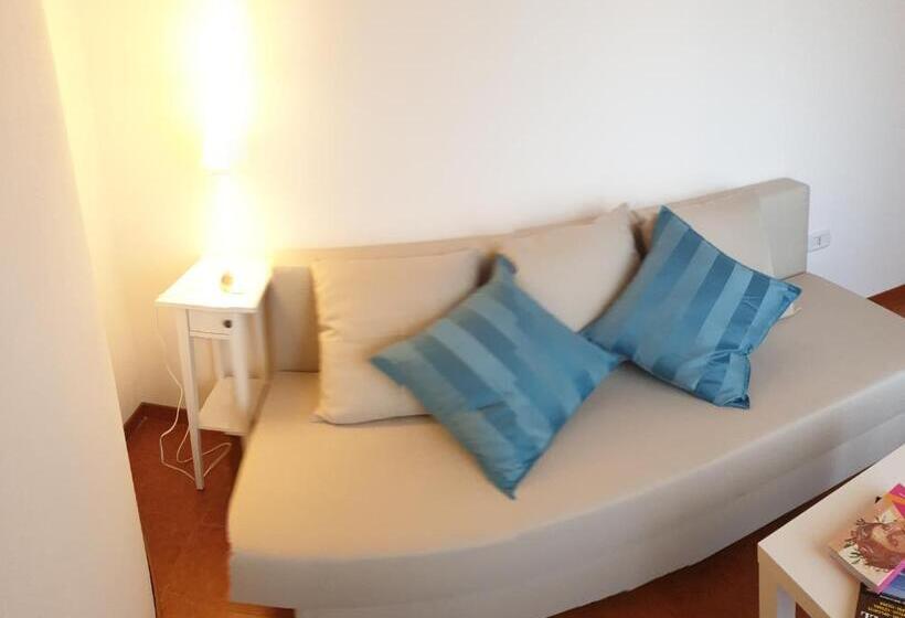 סוויטת ג'וניור נוף לגינה, B&b Il Giardino Di Villa Anna