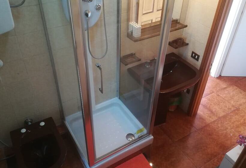 דירה קלאסית חדר שינה אחד, B&b Il Giardino Di Villa Anna