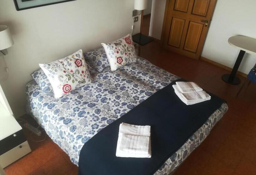 סוויטת ג'וניור נוף לים, B&b Il Giardino Di Villa Anna