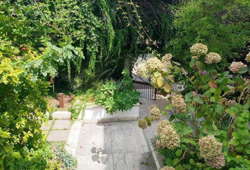 סוויטת ג'וניור נוף לים, B&b Il Giardino Di Villa Anna