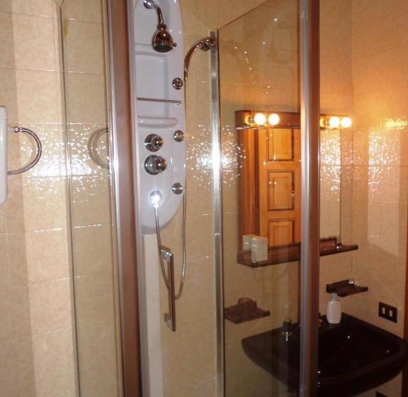 סוויטת ג'וניור נוף לים, B&b Il Giardino Di Villa Anna