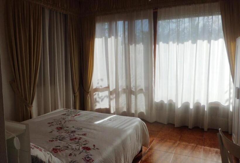 Полулюкс Вид на Море, B&b Il Giardino Di Villa Anna