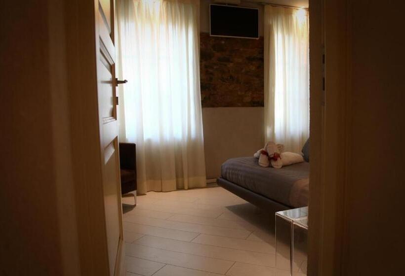 スイート, Art Boutique Hotel Acchiappasogni