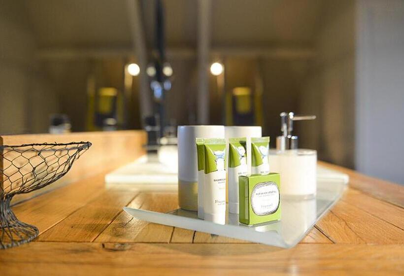 Люкс, Domaine Des Closeaux