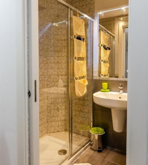 اتاق استاندارد, Domatia