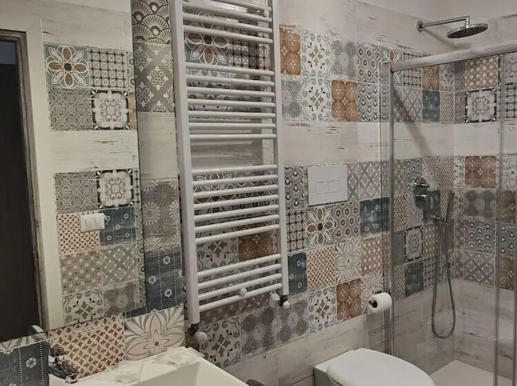 اتاق استاندارد, Domatia